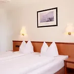 Hotel Hirsch 3*