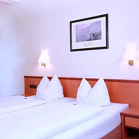 Hirsch 3* Κέμπτεν